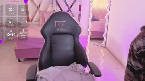 Snapshot of neftis_tay chatting on 21, 2, 2026 NEFTIS online show from 21, 2, 2026