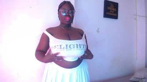  CHIKY  online show from 5, 5, 2026
