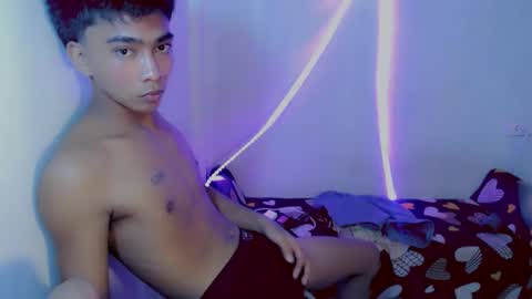Snapshot of neil_asian69 chatting on 8, 11, 2025 neil_asian69 online show from 8, 11, 2025