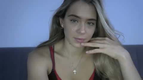 nelly_fortu online show from 19, 12, 2025