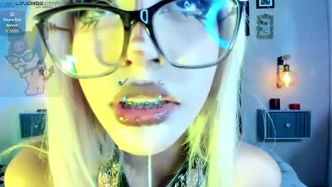 Snapshot of nemesis_castel_ chatting on 17, 7, 2026 Nemesis online show from 17, 7, 2026