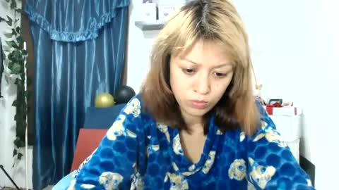 Snapshot of nena_lov chatting on 28, 1, 2025 Star  online show from 28, 1, 2025