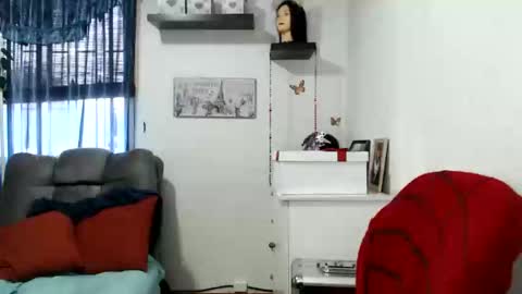Snapshot of nena_lov chatting on 5, 2, 2025 Star  online show from 5, 2, 2025