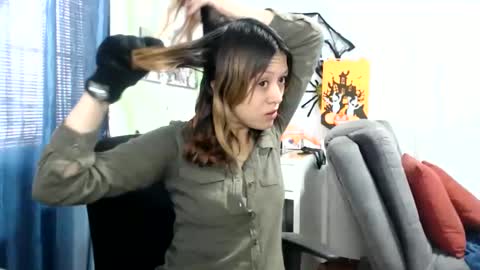 Snapshot of nena_lov chatting on 9, 10, 2025 Star  online show from 9, 10, 2025