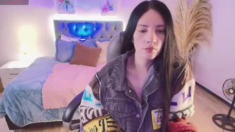 Sarah  online show from 1, 7, 2026