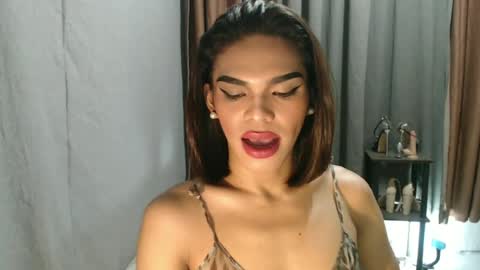 neomi online show from 22, 6, 2026