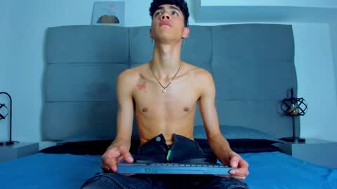  NeoRaptis  jhonatan  online show from 21, 2, 2025