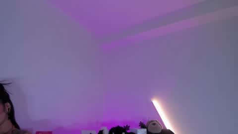 Snapshot of nesuko_evil chatting on 9, 5, 2026 Marie online show from 9, 5, 2026