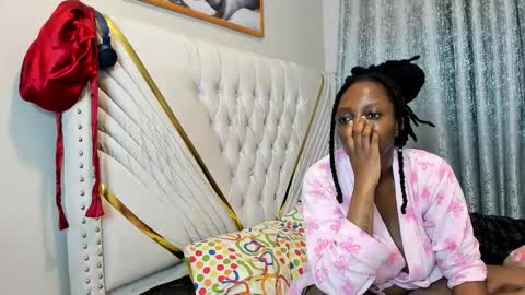 Snapshot of netfux_and_chill chatting on 17, 12, 2025 netfux_and_chill online show from 17, 12, 2025