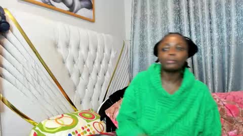 Snapshot of netfux_and_chill chatting on 18, 12, 2025 netfux_and_chill online show from 18, 12, 2025