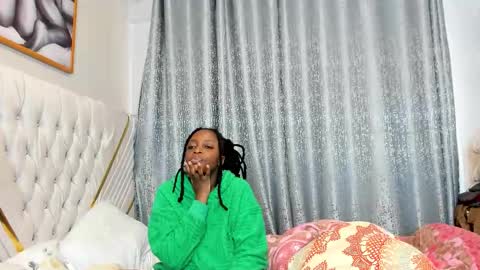 Snapshot of netfux_and_chill chatting on 6, 1, 2026 netfux_and_chill online show from 6, 1, 2026