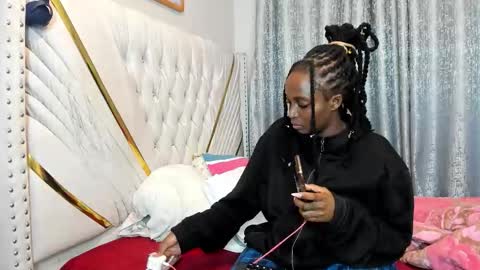 Snapshot of netfux_and_chill chatting on 3, 2, 2026 netfux_and_chill online show from 3, 2, 2026