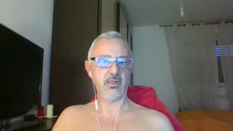 Snapshot of nevenerabis chatting on 10, 2, 2025 nevenerabis online show from 10, 2, 2025