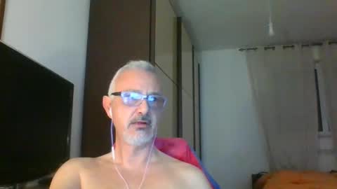 Snapshot of nevenerabis chatting on 6, 3, 2025 nevenerabis online show from 6, 3, 2025