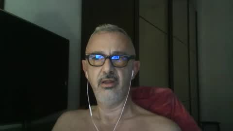 Snapshot of nevenerabis chatting on 12, 10, 2025 nevenerabis online show from 12, 10, 2025