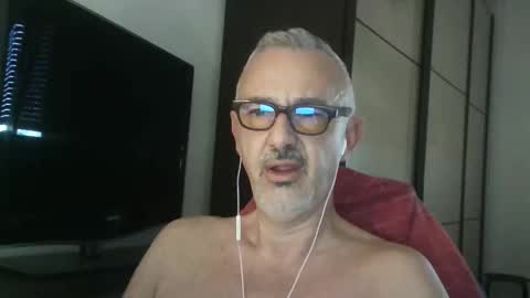 Snapshot of nevenerabis chatting on 26, 10, 2025 nevenerabis online show from 26, 10, 2025