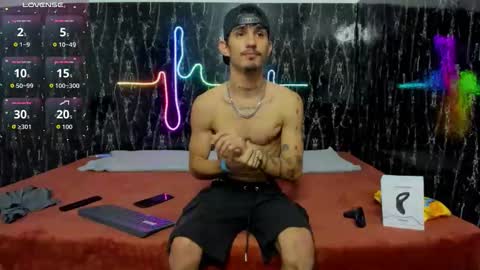 Snapshot of nextboywell1 chatting on 22, 12, 2025 Yeison online show from 22, 12, 2025