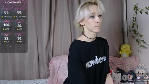 NextVibe1 online show from 23, 11, 2025