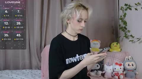 NextVibe1 online show from 25, 11, 2025