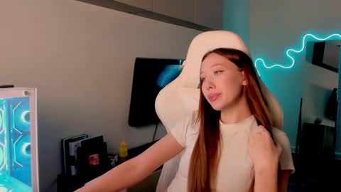 Mina online show from 17, 2, 2026