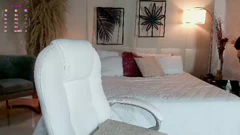 Snapshot of neytiri_moon chatting on 17, 7, 2026 Sandra online show from 17, 7, 2026