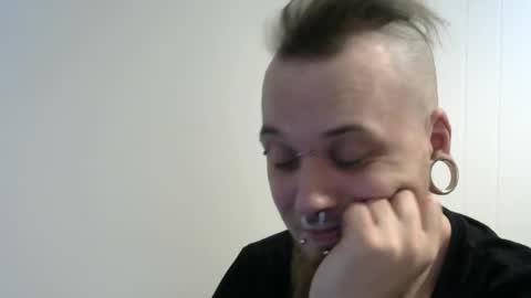 Snapshot of nezvers chatting on 13, 2, 2025 YouPick online show from 13, 2, 2025