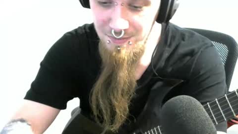 Snapshot of nezvers chatting on 14, 2, 2025 YouPick online show from 14, 2, 2025