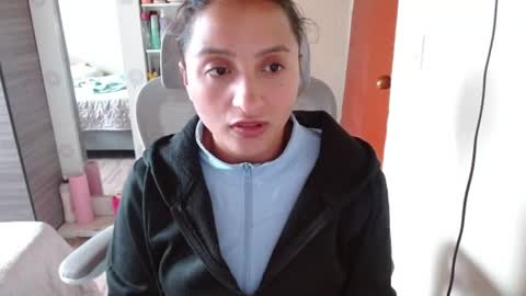 Snapshot of nia_cop chatting on 24, 7, 2026 Dani online show from 24, 7, 2026