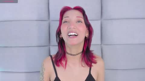 Snapshot of niaafox chatting on 7, 3, 2026 Nia online show from 7, 3, 2026