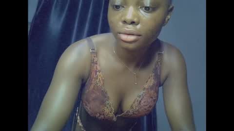 Niababy5 online show from 25, 2, 2026