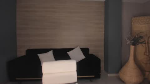 SQUIRTER DOLL    online show from 27, 12, 2024