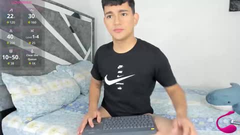 Snapshot of niall_falcon chatting on 2, 12, 2025 Niall online show from 2, 12, 2025