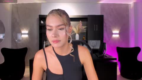 Call me Nia  online show from 5, 8, 2026