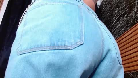 Snapshot of nicecherry_ chatting on 7, 3, 2025 Michell online show from 7, 3, 2025