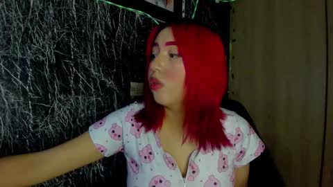 Snapshot of nicecherry_ chatting on 29, 9, 2025 Michell online show from 29, 9, 2025