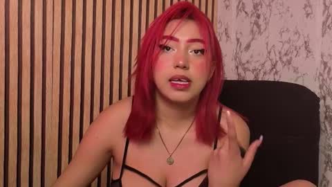 Snapshot of nicecherry_ chatting on 12, 11, 2025 Michell online show from 12, 11, 2025