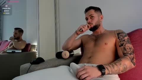 Snapshot of nicholassx chatting on 20, 11, 2025 Nicholassx online show from 20, 11, 2025