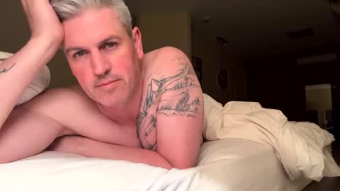 nick578320 online show from 5, 10, 2025