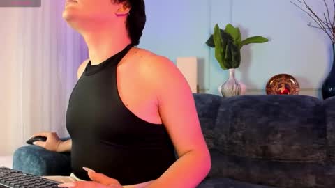 Snapshot of nicki_ripperton chatting on 8, 1, 2026 nicki_ripperton online show from 8, 1, 2026