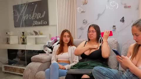 nicky_as online show from 1, 5, 2026