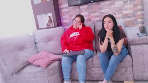 nicky_as online show from 8, 7, 2026