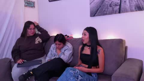 nicky_as online show from 31, 7, 2026