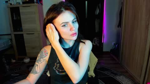 Snapshot of nicky_weekends chatting on 3, 2, 2025 Nicky Weekends online show from 3, 2, 2025