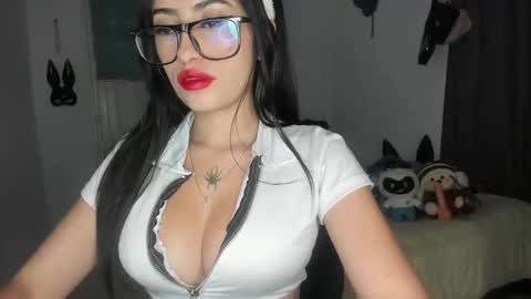 Snapshot of nickyvixenn chatting on 10, 1, 2025 Nicolle online show from 10, 1, 2025