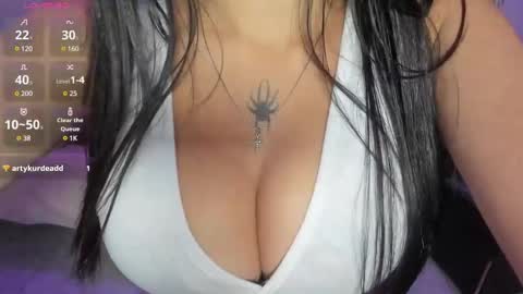 Snapshot of nickyvixenn chatting on 11, 3, 2025 Nicolle online show from 11, 3, 2025