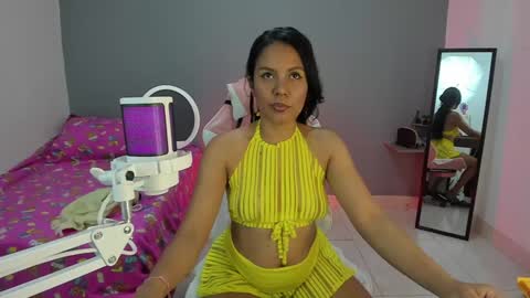 Nicol sanchez online show from 23, 1, 2025