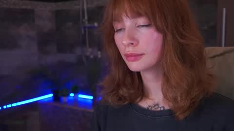 Nicol Moonn online show from 28, 11, 2025