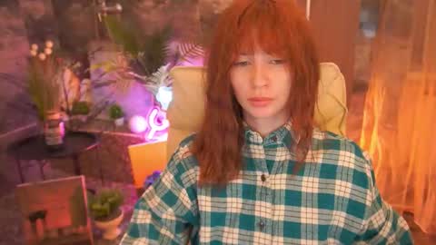 Nicol Moonn online show from 4, 2, 2026