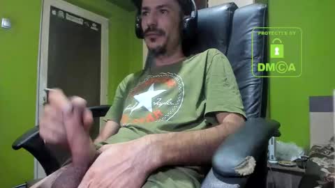 L. Nicolas online show from 18, 10, 2025
