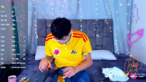 nicolastorres__ online show from 28, 6, 2026